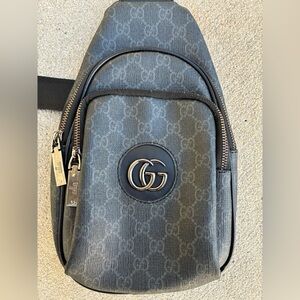 Gucci GG Supreme Sling Bag Crossbody Black Gray Monogram